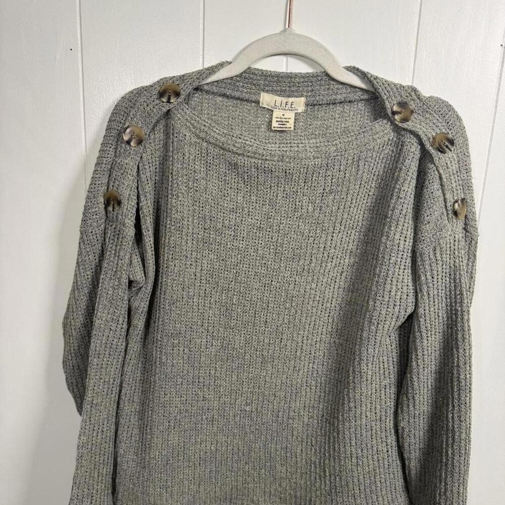 Grey knit sweater with decorative shoulder buttons #casual #winter